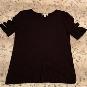 Black Tee